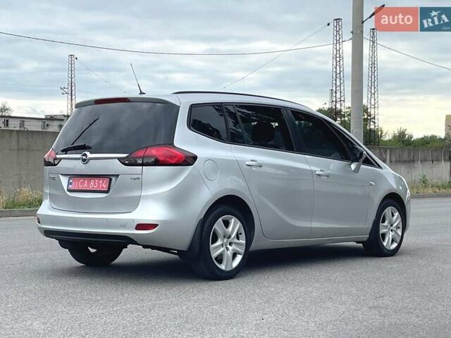 Опель Zafira Tourer 2014 у Дніпро (Дніпропетровську) на Automoto.ua Сірий Опель Zafira Tourer, об'ємом двигуна 2 л та пробігом 180 тис. км за 9300 $, фото 23 на Automoto.ua
