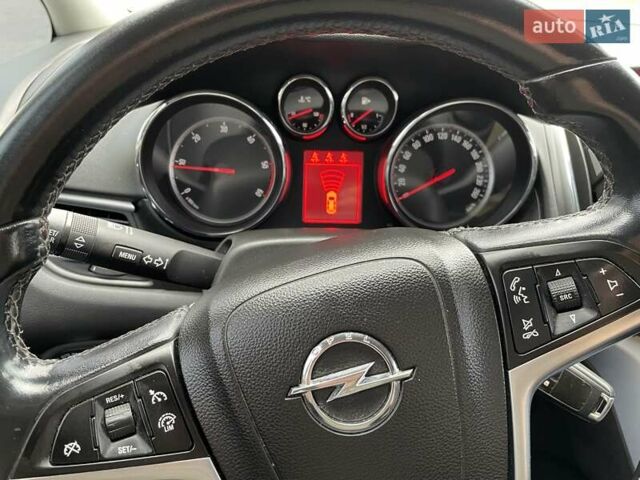 Опель Zafira Tourer 2014 у Дніпро (Дніпропетровську) на Automoto.ua Сірий Опель Zafira Tourer, об'ємом двигуна 2 л та пробігом 180 тис. км за 9300 $, фото 10 на Automoto.ua