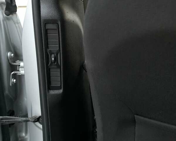 Опель Zafira Tourer 2014 у Дніпро (Дніпропетровську) на Automoto.ua Сірий Опель Zafira Tourer, об'ємом двигуна 2 л та пробігом 180 тис. км за 9300 $, фото 18 на Automoto.ua