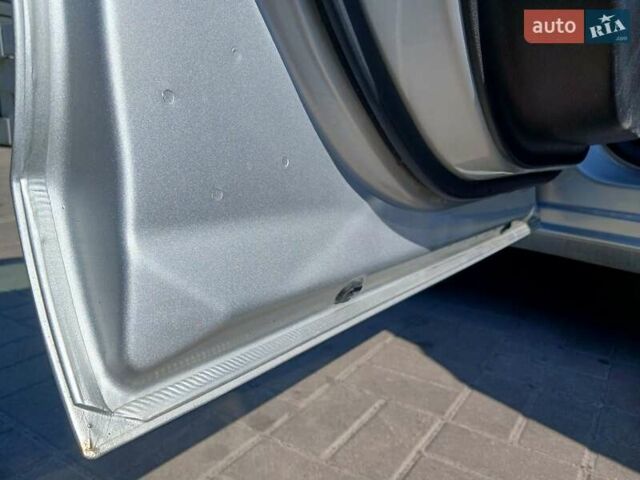Серый Опель Zafira Tourer, объемом двигателя 1.96 л и пробегом 187 тыс. км за 9999 $, фото 19 на Automoto.ua