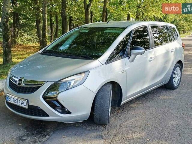 Серый Опель Zafira Tourer, объемом двигателя 2 л и пробегом 201 тыс. км за 11850 $, фото 6 на Automoto.ua