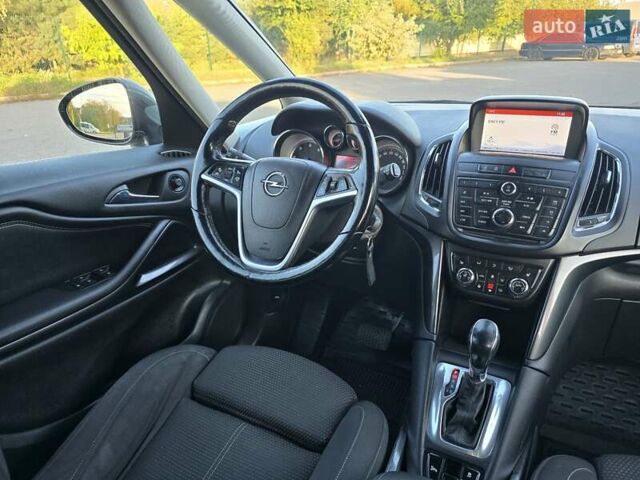 Серый Опель Zafira Tourer, объемом двигателя 2 л и пробегом 261 тыс. км за 10499 $, фото 59 на Automoto.ua