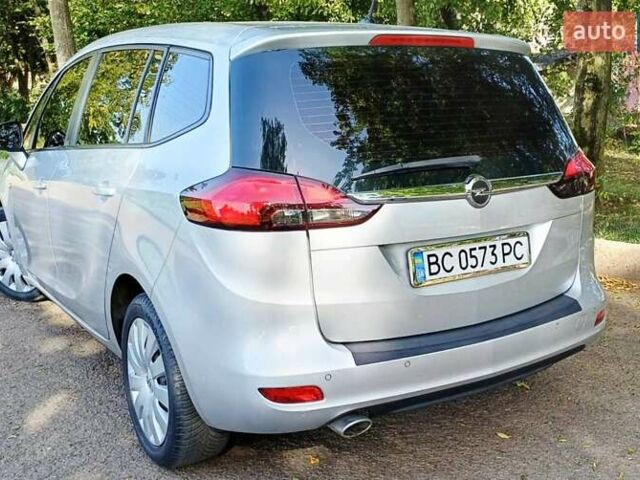 Серый Опель Zafira Tourer, объемом двигателя 2 л и пробегом 201 тыс. км за 11850 $, фото 14 на Automoto.ua