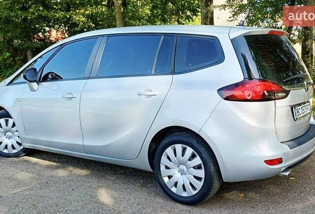 Серый Опель Zafira Tourer, объемом двигателя 2 л и пробегом 201 тыс. км за 11850 $, фото 17 на Automoto.ua