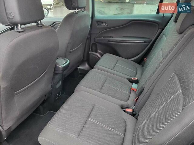 Сірий Опель Zafira Tourer, об'ємом двигуна 1.6 л та пробігом 186 тис. км за 10500 $, фото 12 на Automoto.ua