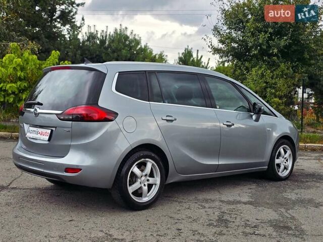 Серый Опель Zafira Tourer, объемом двигателя 2 л и пробегом 261 тыс. км за 10499 $, фото 7 на Automoto.ua