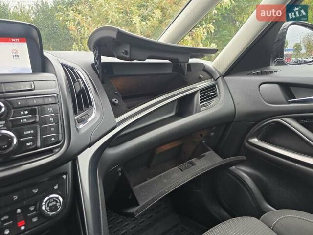 Серый Опель Zafira Tourer, объемом двигателя 2 л и пробегом 261 тыс. км за 10499 $, фото 37 на Automoto.ua