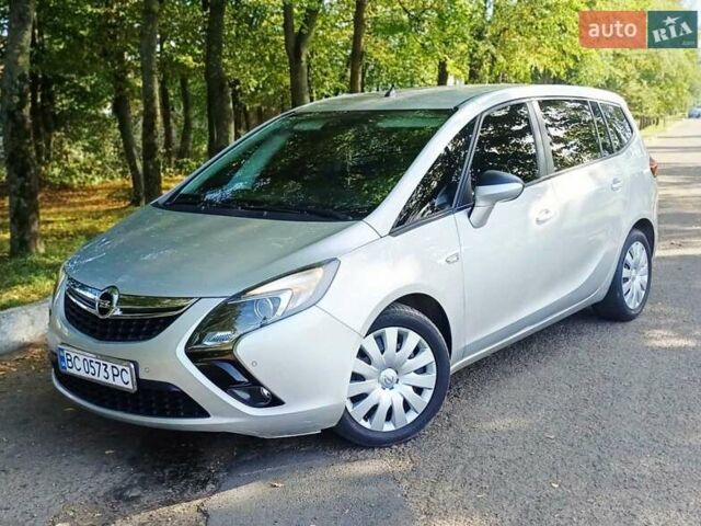 Серый Опель Zafira Tourer, объемом двигателя 2 л и пробегом 201 тыс. км за 11100 $, фото 4 на Automoto.ua