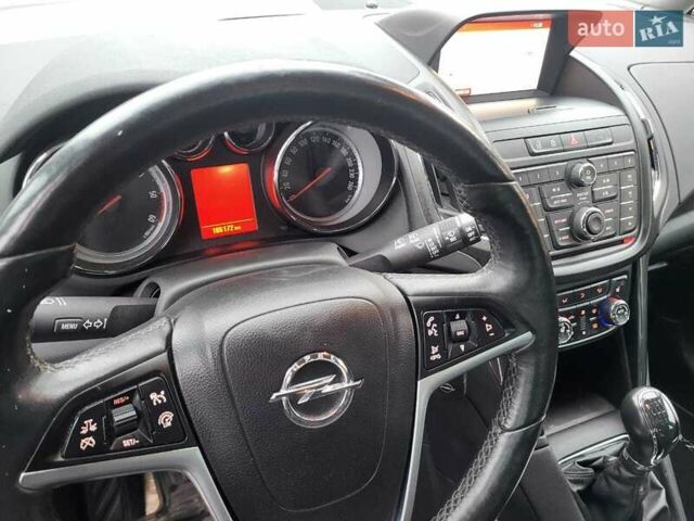 Сірий Опель Zafira Tourer, об'ємом двигуна 1.6 л та пробігом 186 тис. км за 10500 $, фото 21 на Automoto.ua