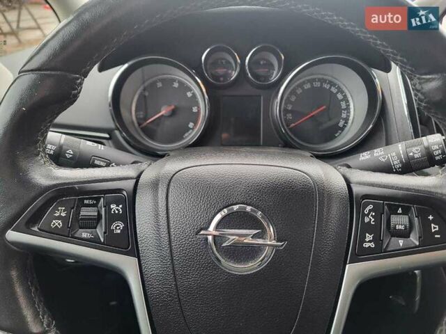 Сірий Опель Zafira Tourer, об'ємом двигуна 1.6 л та пробігом 186 тис. км за 10500 $, фото 23 на Automoto.ua