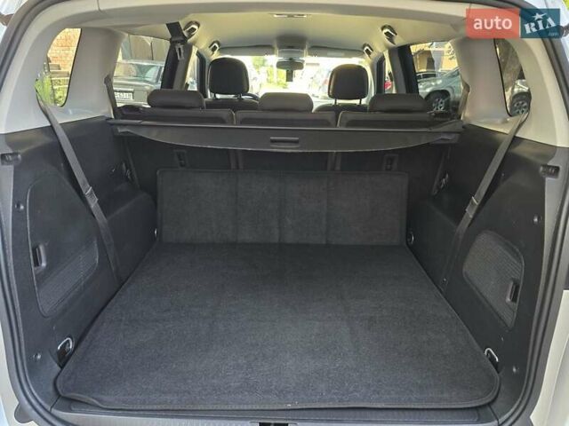 Сірий Опель Zafira Tourer, об'ємом двигуна 1.6 л та пробігом 218 тис. км за 10500 $, фото 27 на Automoto.ua