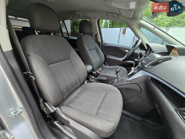 Сірий Опель Zafira Tourer, об'ємом двигуна 1.6 л та пробігом 218 тис. км за 10500 $, фото 23 на Automoto.ua