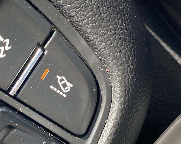 Серый Опель Zafira Tourer, объемом двигателя 1.6 л и пробегом 196 тыс. км за 13500 $, фото 20 на Automoto.ua