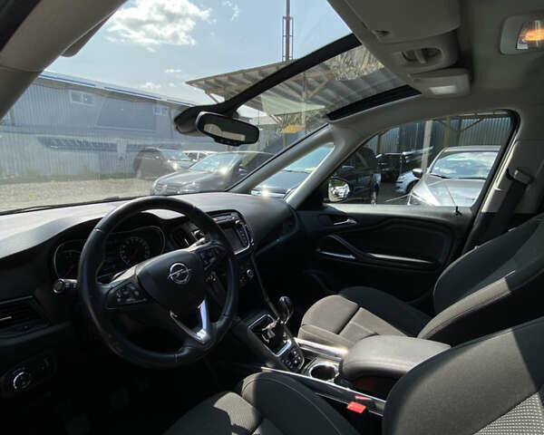 Серый Опель Zafira Tourer, объемом двигателя 1.6 л и пробегом 196 тыс. км за 13500 $, фото 24 на Automoto.ua