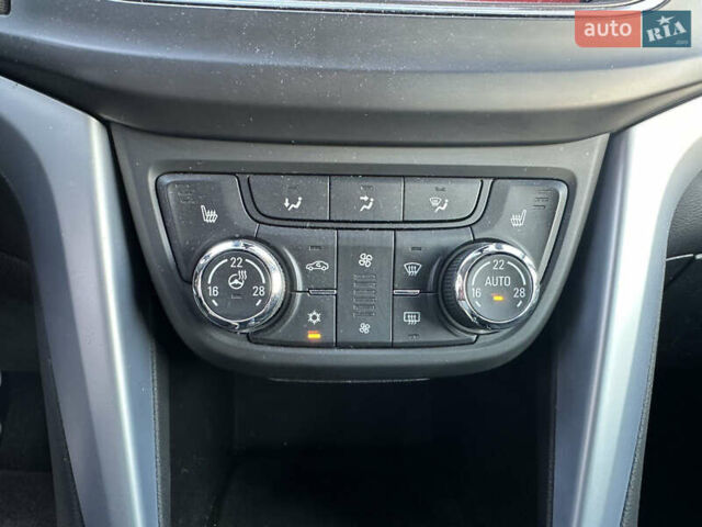 Серый Опель Zafira Tourer, объемом двигателя 1.6 л и пробегом 217 тыс. км за 11700 $, фото 24 на Automoto.ua
