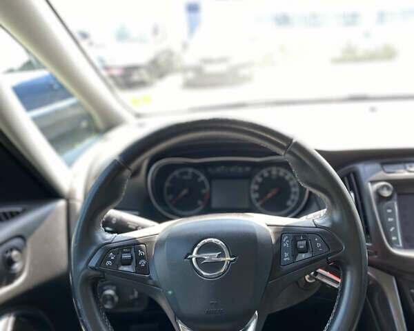 Серый Опель Zafira Tourer, объемом двигателя 1.6 л и пробегом 196 тыс. км за 13500 $, фото 14 на Automoto.ua