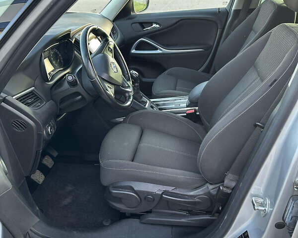 Серый Опель Zafira Tourer, объемом двигателя 1.6 л и пробегом 217 тыс. км за 11700 $, фото 17 на Automoto.ua