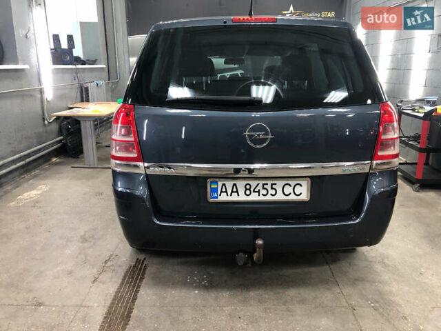 Синій Опель Zafira Tourer, об'ємом двигуна 1.69 л та пробігом 330 тис. км за 6100 $, фото 4 на Automoto.ua
