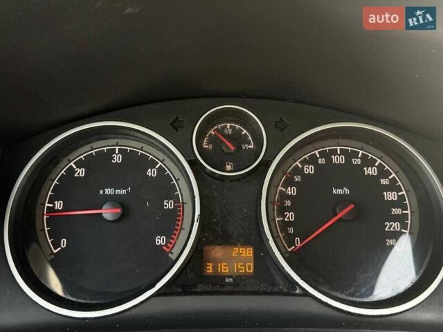 Синій Опель Zafira Tourer, об'ємом двигуна 1.69 л та пробігом 318 тис. км за 7290 $, фото 70 на Automoto.ua