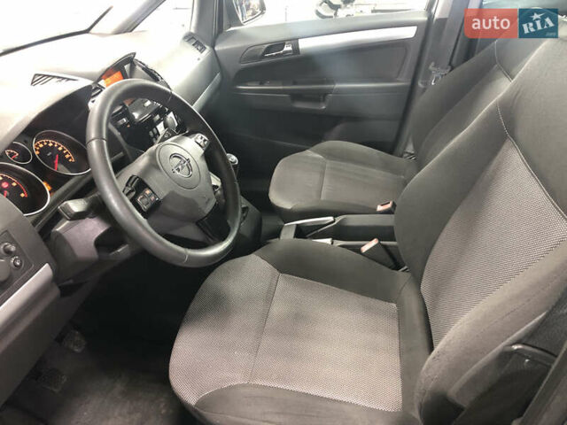 Синій Опель Zafira Tourer, об'ємом двигуна 1.69 л та пробігом 330 тис. км за 6100 $, фото 7 на Automoto.ua