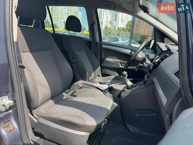 Синій Опель Zafira Tourer, об'ємом двигуна 1.69 л та пробігом 318 тис. км за 7290 $, фото 36 на Automoto.ua