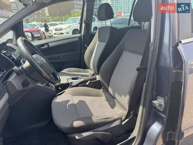 Синій Опель Zafira Tourer, об'ємом двигуна 1.69 л та пробігом 318 тис. км за 7290 $, фото 83 на Automoto.ua