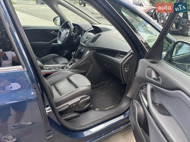 Синий Опель Zafira Tourer, объемом двигателя 2 л и пробегом 237 тыс. км за 9800 $, фото 11 на Automoto.ua
