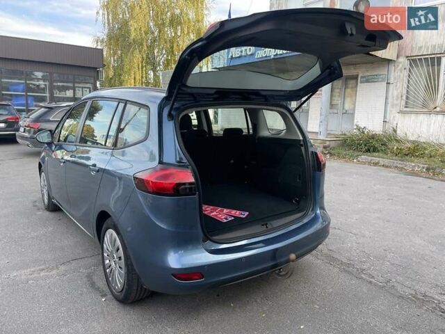 Синий Опель Zafira Tourer, объемом двигателя 2 л и пробегом 187 тыс. км за 10500 $, фото 33 на Automoto.ua