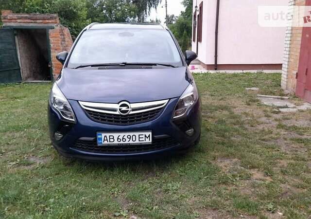 Синій Опель Zafira Tourer, об'ємом двигуна 2 л та пробігом 220 тис. км за 9500 $, фото 3 на Automoto.ua