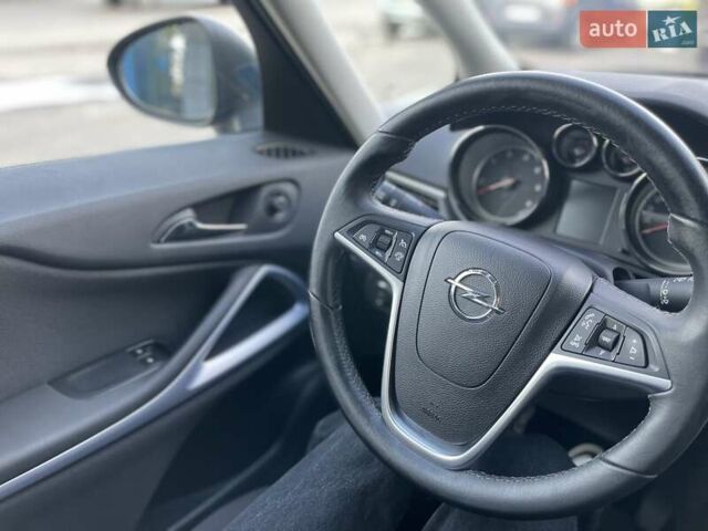 Синий Опель Zafira Tourer, объемом двигателя 2 л и пробегом 187 тыс. км за 10500 $, фото 43 на Automoto.ua