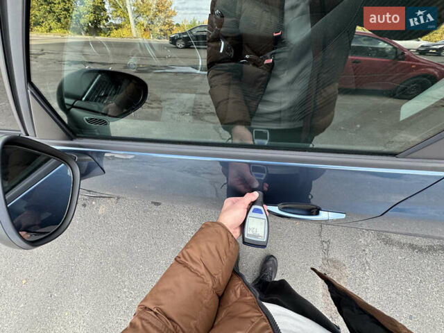Синий Опель Zafira Tourer, объемом двигателя 2 л и пробегом 187 тыс. км за 10500 $, фото 69 на Automoto.ua