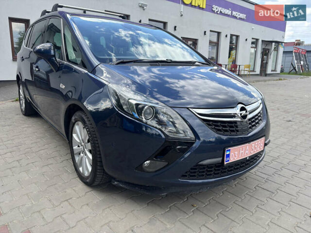 Синий Опель Zafira Tourer, объемом двигателя 2 л и пробегом 237 тыс. км за 9800 $, фото 1 на Automoto.ua