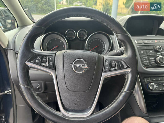 Синий Опель Zafira Tourer, объемом двигателя 2 л и пробегом 237 тыс. км за 9800 $, фото 21 на Automoto.ua