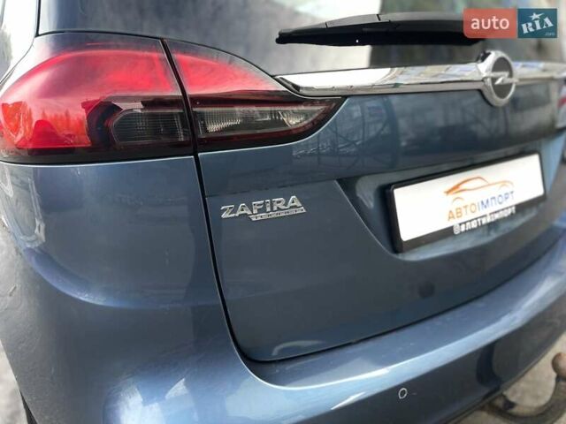 Синий Опель Zafira Tourer, объемом двигателя 2 л и пробегом 187 тыс. км за 10500 $, фото 7 на Automoto.ua
