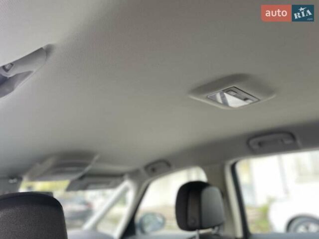 Синий Опель Zafira Tourer, объемом двигателя 2 л и пробегом 187 тыс. км за 10500 $, фото 23 на Automoto.ua