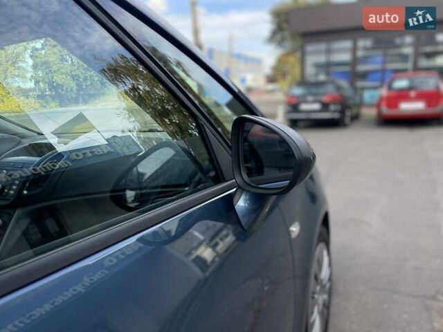 Синий Опель Zafira Tourer, объемом двигателя 2 л и пробегом 187 тыс. км за 10500 $, фото 9 на Automoto.ua