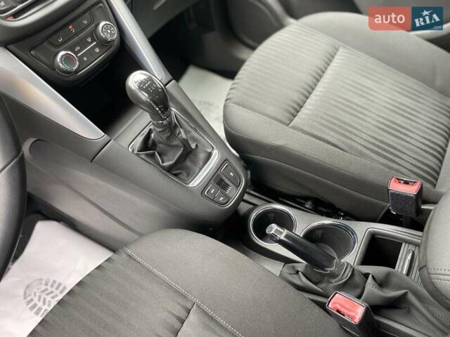Синий Опель Zafira Tourer, объемом двигателя 2 л и пробегом 187 тыс. км за 10500 $, фото 50 на Automoto.ua