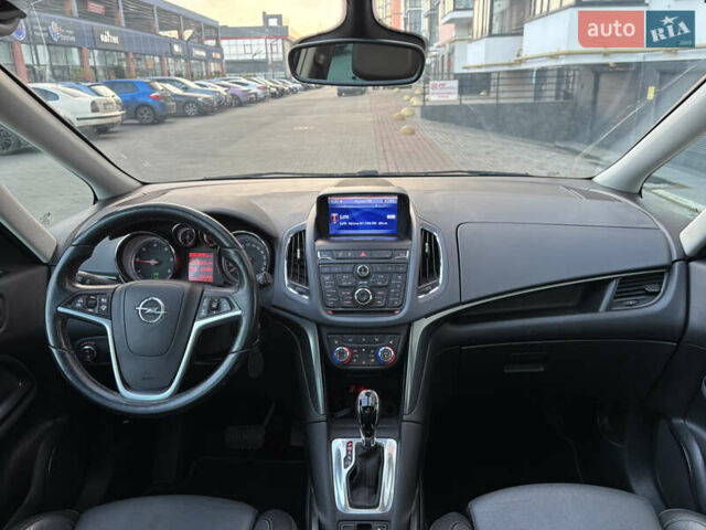 Синій Опель Zafira Tourer, об'ємом двигуна 2 л та пробігом 238 тис. км за 9999 $, фото 8 на Automoto.ua