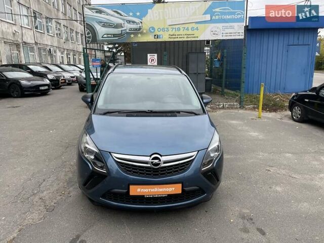 Синий Опель Zafira Tourer, объемом двигателя 2 л и пробегом 187 тыс. км за 10500 $, фото 14 на Automoto.ua