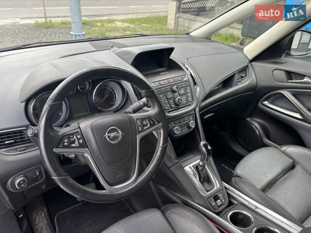 Синий Опель Zafira Tourer, объемом двигателя 2 л и пробегом 237 тыс. км за 9800 $, фото 7 на Automoto.ua