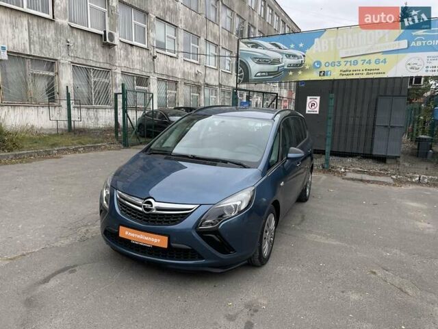 Синий Опель Zafira Tourer, объемом двигателя 2 л и пробегом 187 тыс. км за 10500 $, фото 53 на Automoto.ua