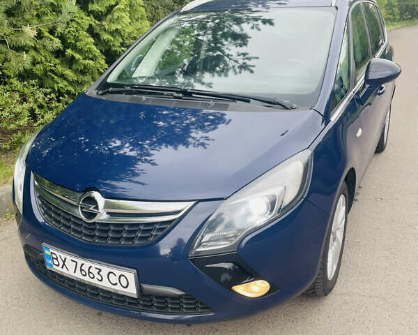 Синий Опель Zafira Tourer, объемом двигателя 2 л и пробегом 250 тыс. км за 8150 $, фото 11 на Automoto.ua