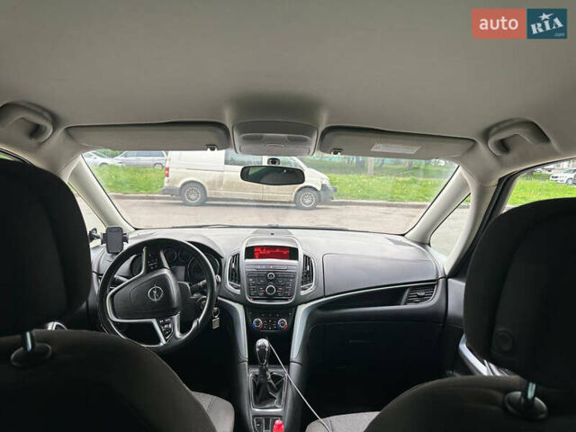 Синий Опель Zafira Tourer, объемом двигателя 2 л и пробегом 250 тыс. км за 7200 $, фото 36 на Automoto.ua