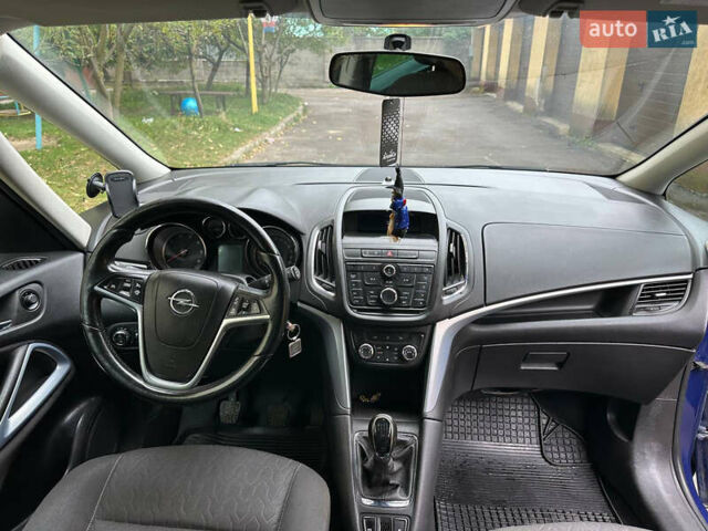 Синий Опель Zafira Tourer, объемом двигателя 2 л и пробегом 250 тыс. км за 7200 $, фото 19 на Automoto.ua