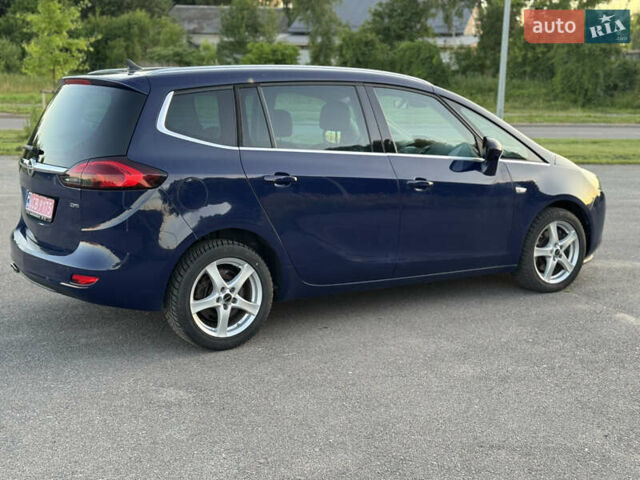 Синий Опель Zafira Tourer, объемом двигателя 2 л и пробегом 222 тыс. км за 10300 $, фото 4 на Automoto.ua