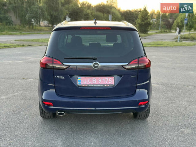 Синий Опель Zafira Tourer, объемом двигателя 2 л и пробегом 222 тыс. км за 10300 $, фото 3 на Automoto.ua
