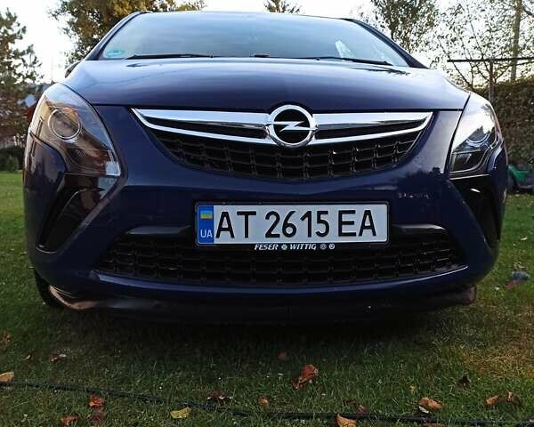 Синій Опель Zafira Tourer, об'ємом двигуна 1.6 л та пробігом 304 тис. км за 9500 $, фото 1 на Automoto.ua