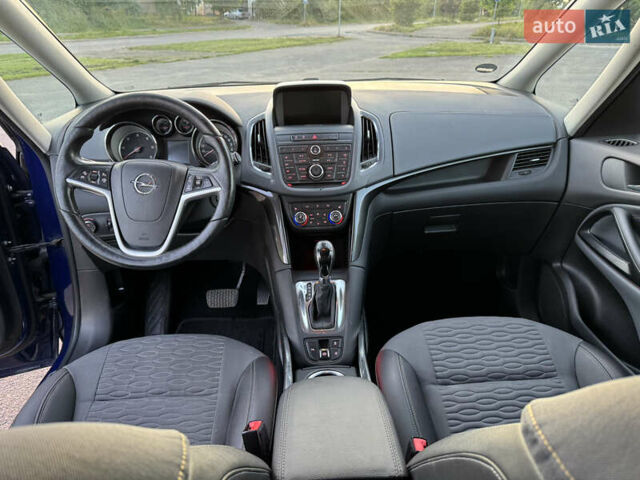 Синий Опель Zafira Tourer, объемом двигателя 2 л и пробегом 222 тыс. км за 10300 $, фото 10 на Automoto.ua