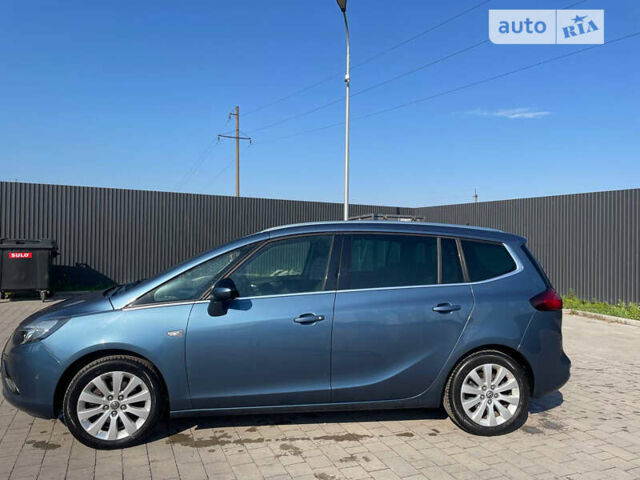 Синий Опель Zafira Tourer, объемом двигателя 1.6 л и пробегом 240 тыс. км за 9600 $, фото 5 на Automoto.ua