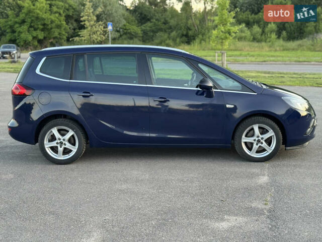 Синий Опель Zafira Tourer, объемом двигателя 2 л и пробегом 222 тыс. км за 10300 $, фото 5 на Automoto.ua